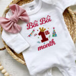 Bộ Liền Thân Sơ Sinh Thêu Tên Bé Gái Có Bao Tay, Bao Chân Lật - BT017