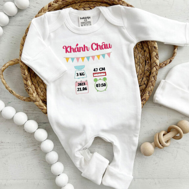 Bộ Liền Thân Sơ Sinh Thêu Tên Bé Gái Có Bao Tay, Bao Chân Lật - BT021