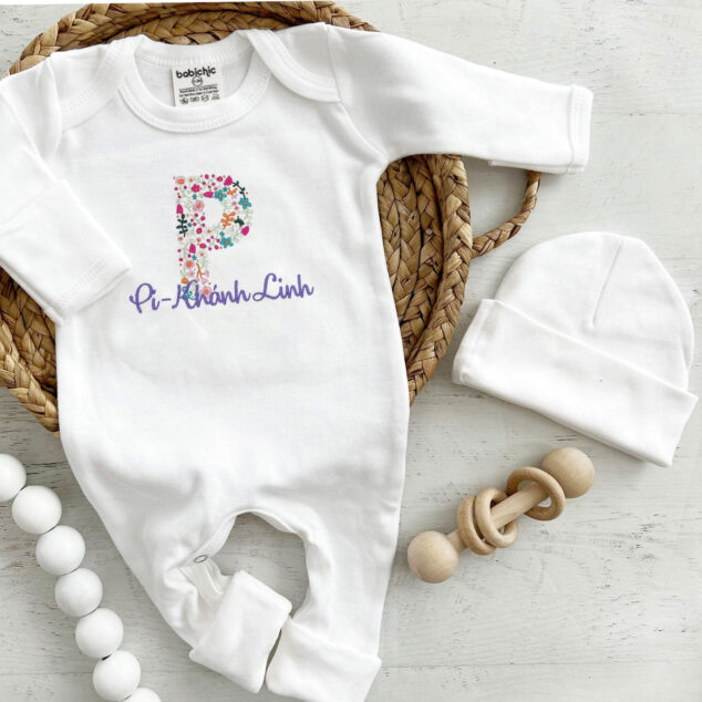 Bộ Liền Thân Sơ Sinh Thêu Tên Bé Gái Có Bao Tay, Bao Chân Lật - BT031