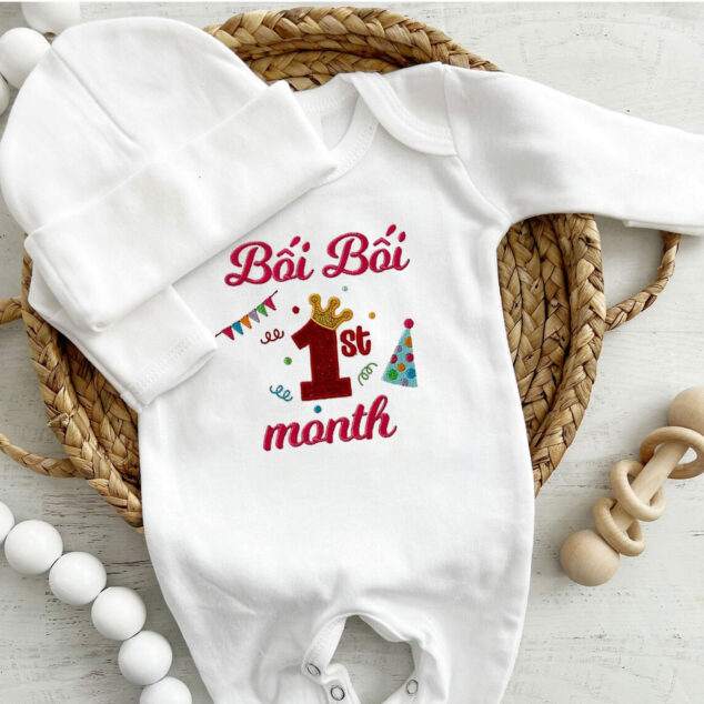 Bộ Liền Thân Sơ Sinh Thêu Tên Bé Gái Có Bao Tay, Bao Chân Lật - BT017