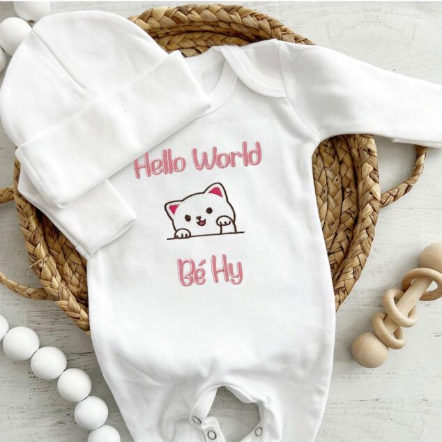 Bộ Liền Thân Sơ Sinh Thêu Tên Bé Gái Có Bao Tay, Bao Chân Lật - BT033
