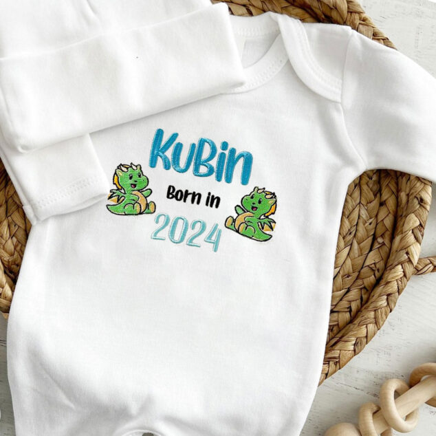 Bộ Liền Thân Trẻ Sơ Sinh Thêu Tên Bé Trai Có Bao Tay, Bao Chân Lật - BT022