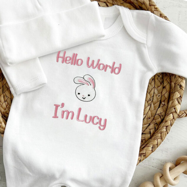 Bộ Liền Thân Sơ Sinh Thêu Tên Bé Gái Có Bao Tay, Bao Chân Lật - BT023