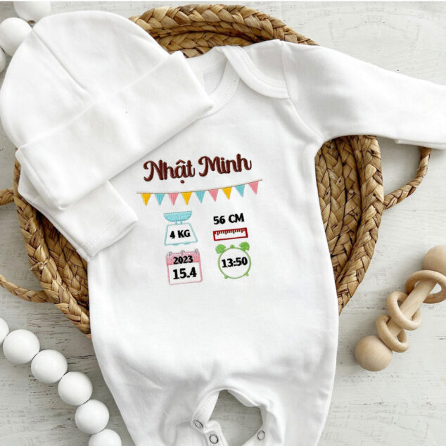 Bộ Liền Thân Trẻ Sơ Sinh Thêu Tên Bé Trai Có Bao Tay, Bao Chân Lật - BT030