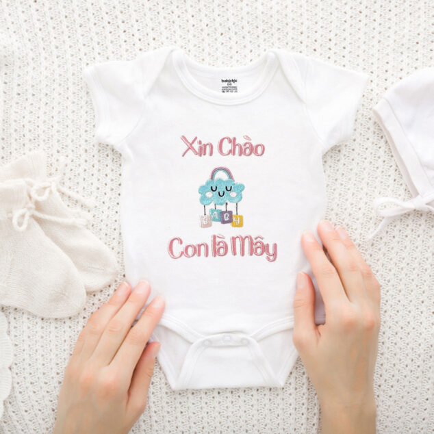 Bodysuit Sơ Sinh Thêu Tên Cho Bé Gái - OT034